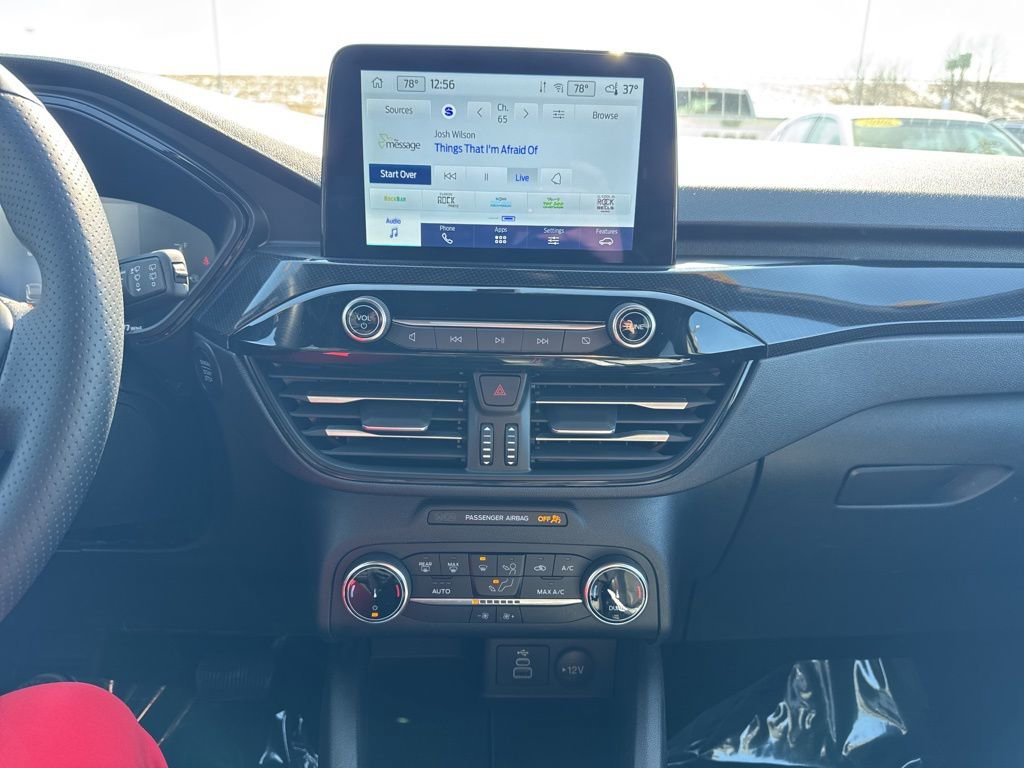 Used 2025 Ford Escape ST-Line image 3