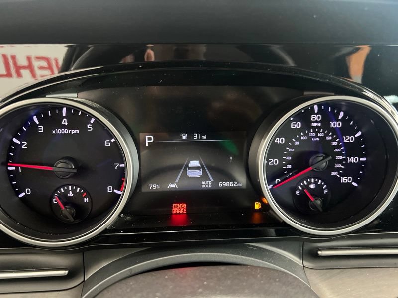 Certified 2023 Kia Carnival EX FWD image 22