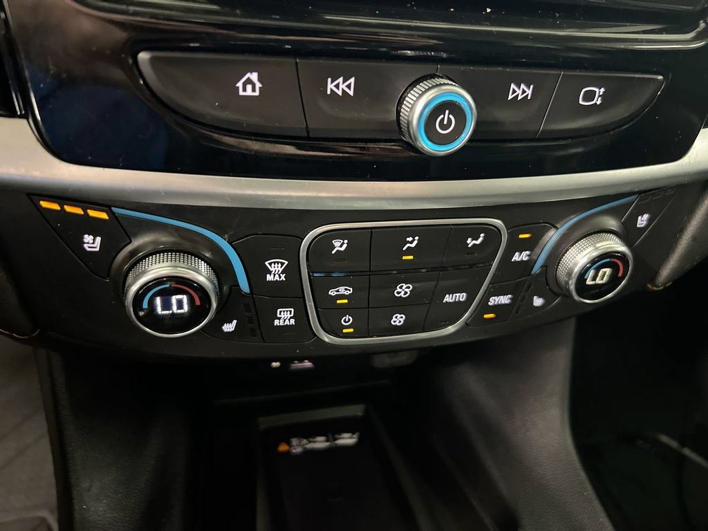 Used 2020 Chevrolet Traverse Premier w/ Redline Edition AWD/4WD image 17