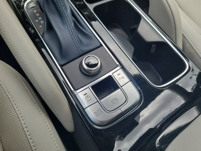 Used 2025 Kia Telluride EX w/ EX Captain's Chair Package FWD image 28