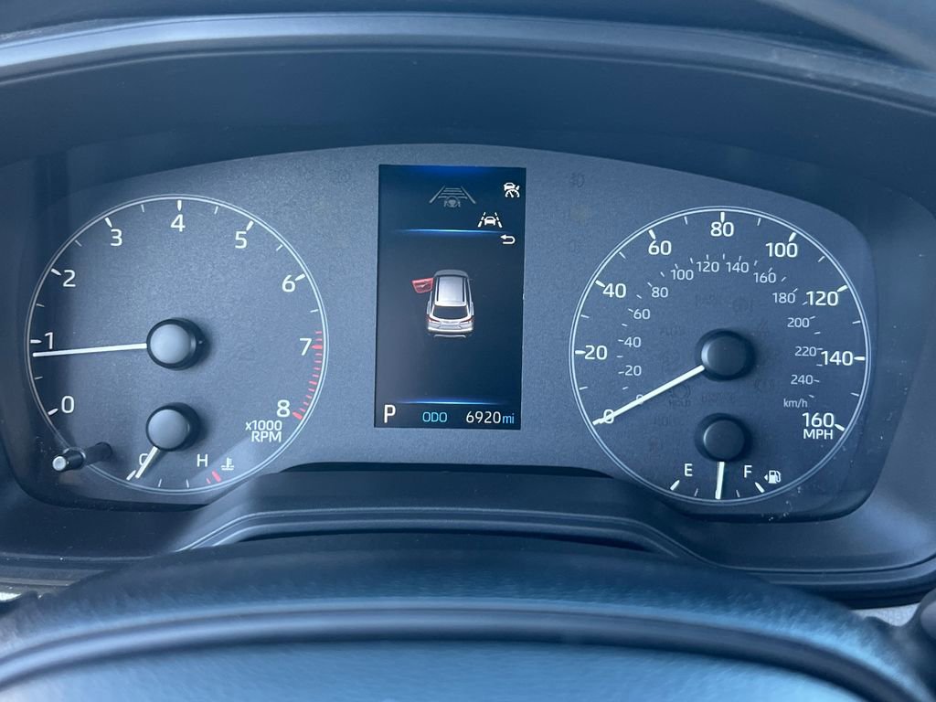 Used 2024 Toyota Corolla Cross L image 29