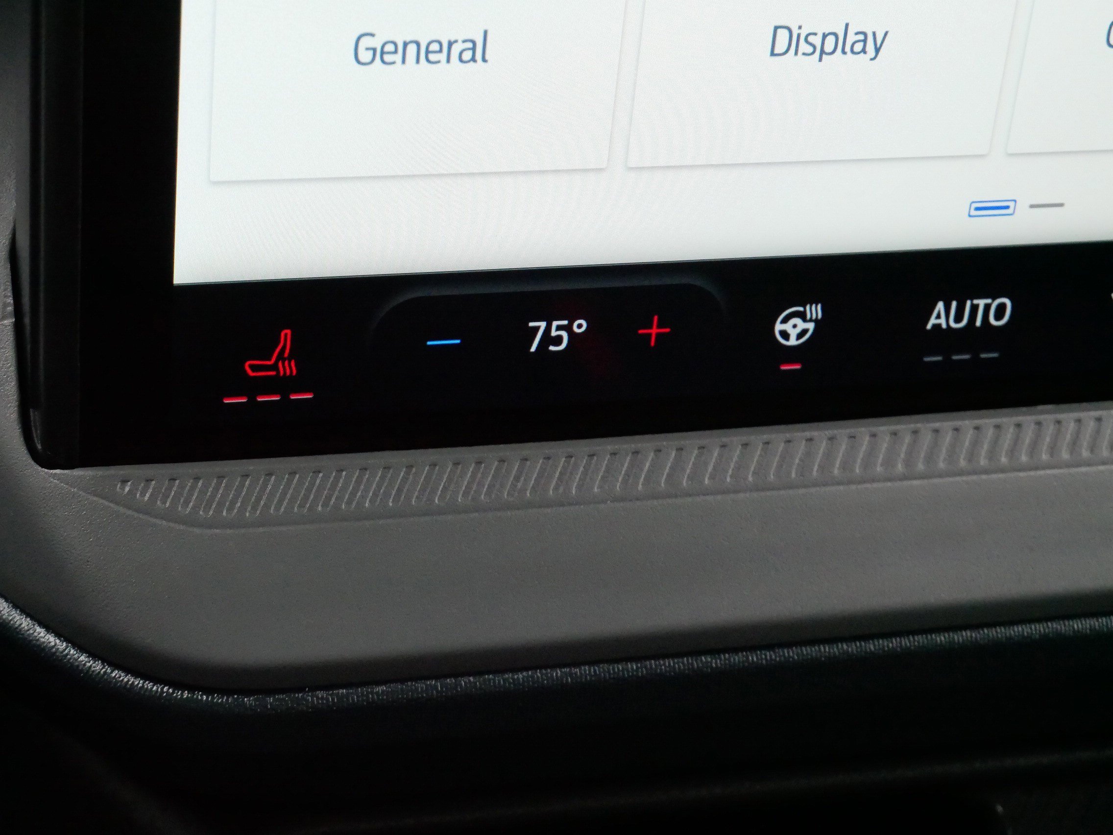 Used 2025 Ford Maverick XLT w/ XLT Luxury Package image 29