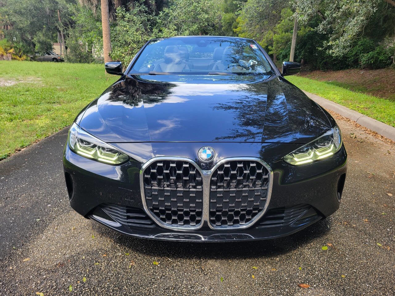 Used 2024 BMW 430i Convertible image 2