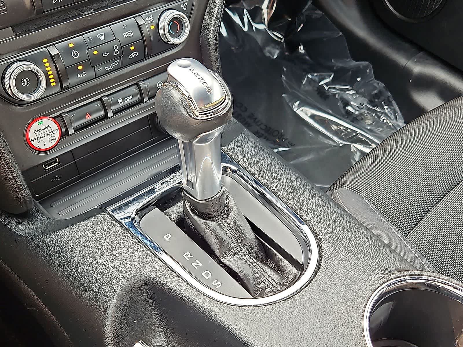 Used 2015 Ford Mustang Coupe RWD image 21