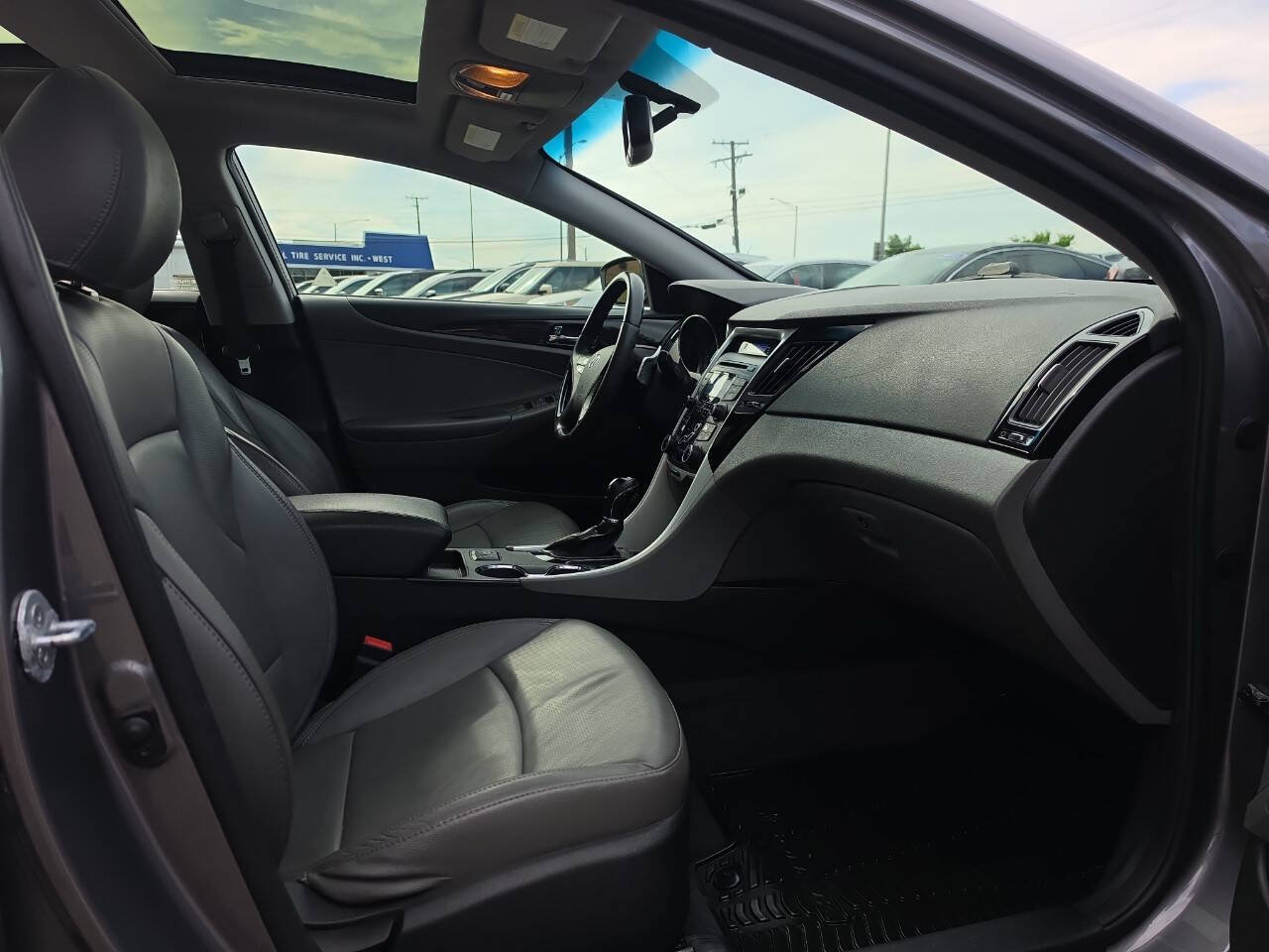 Used 2012 Hyundai Sonata Limited FWD image 24