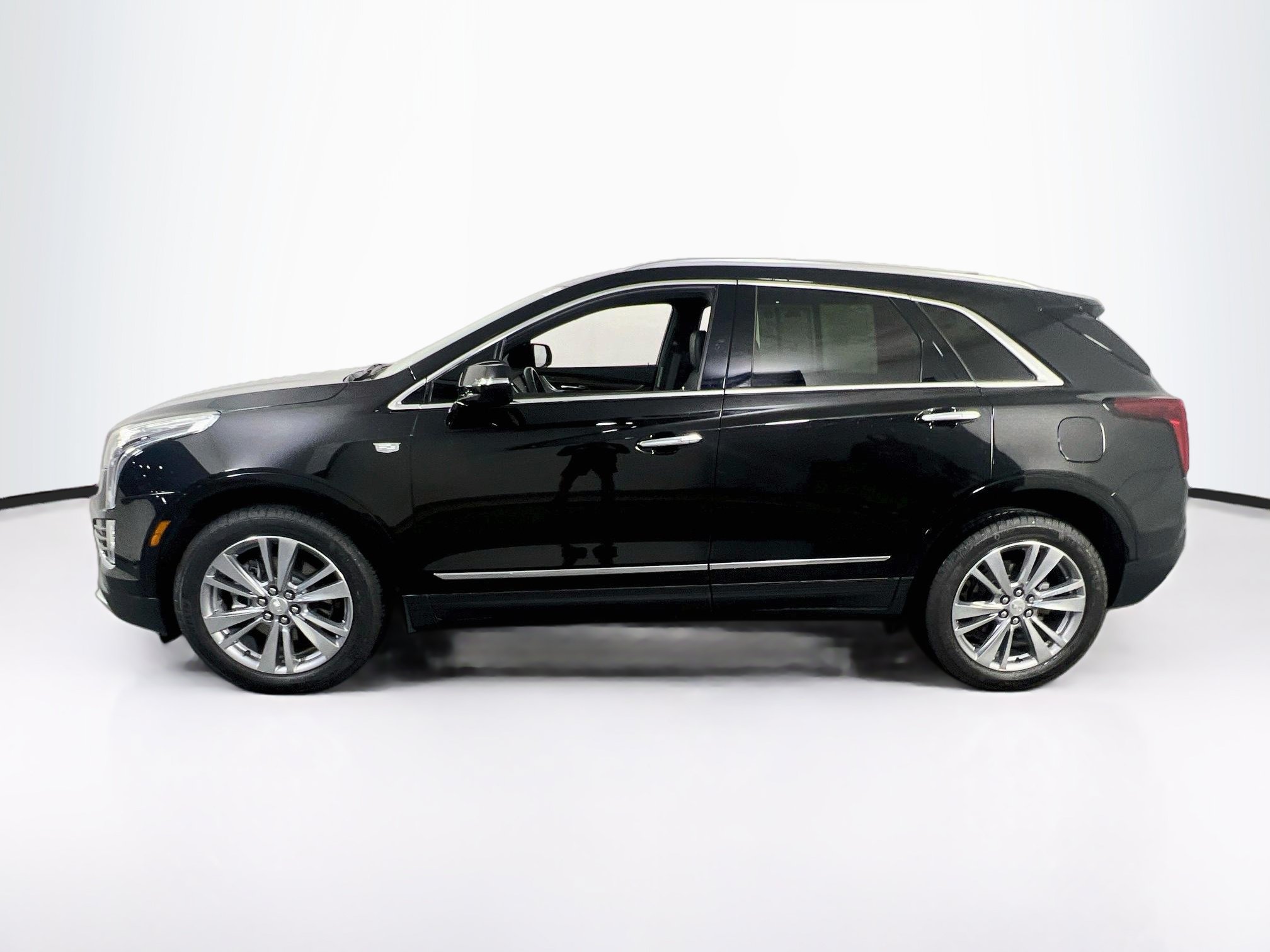 Used 2023 Cadillac XT5 Premium Luxury w/ Platinum Package AWD/4WD image 8