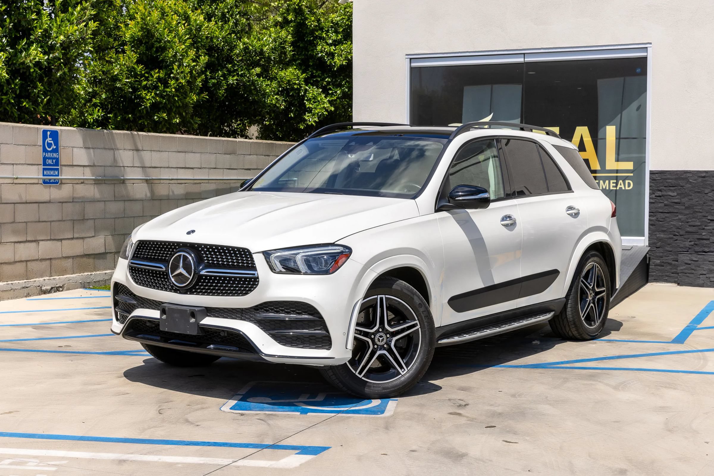 Used 2020 Mercedes-Benz GLE 450 4MATIC image 7