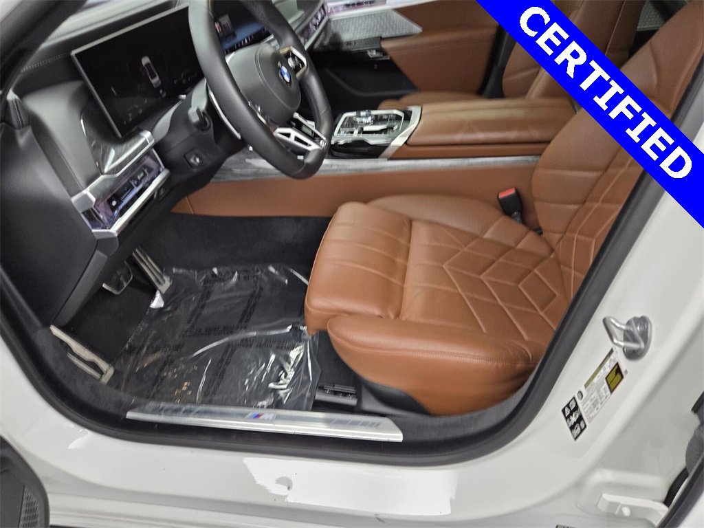Used 2024 BMW 760i xDrive w/ Executive Package image 22