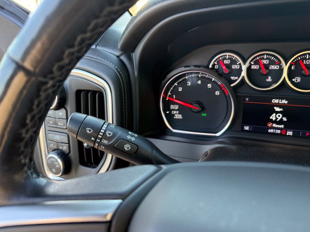 Used 2021 Chevrolet Silverado 1500 LT AWD/4WD image 32