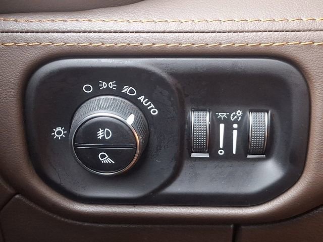 Used 2025 RAM 1500 Limited image 23