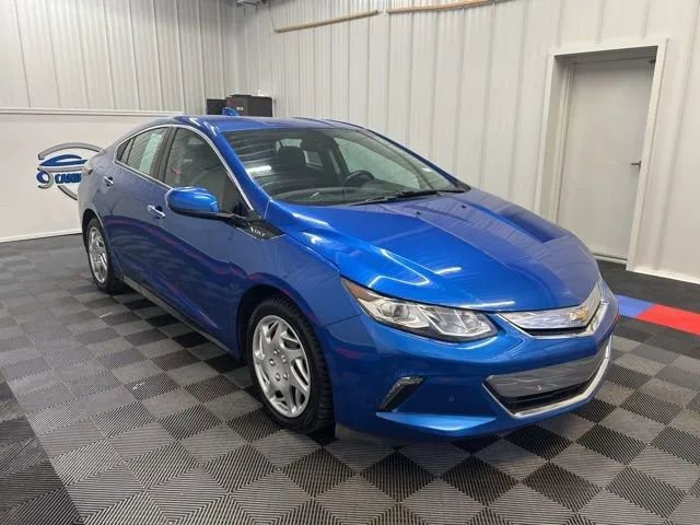 Used 2018 Chevrolet Volt Premier w/ Driver Confidence II Package FWD image 2
