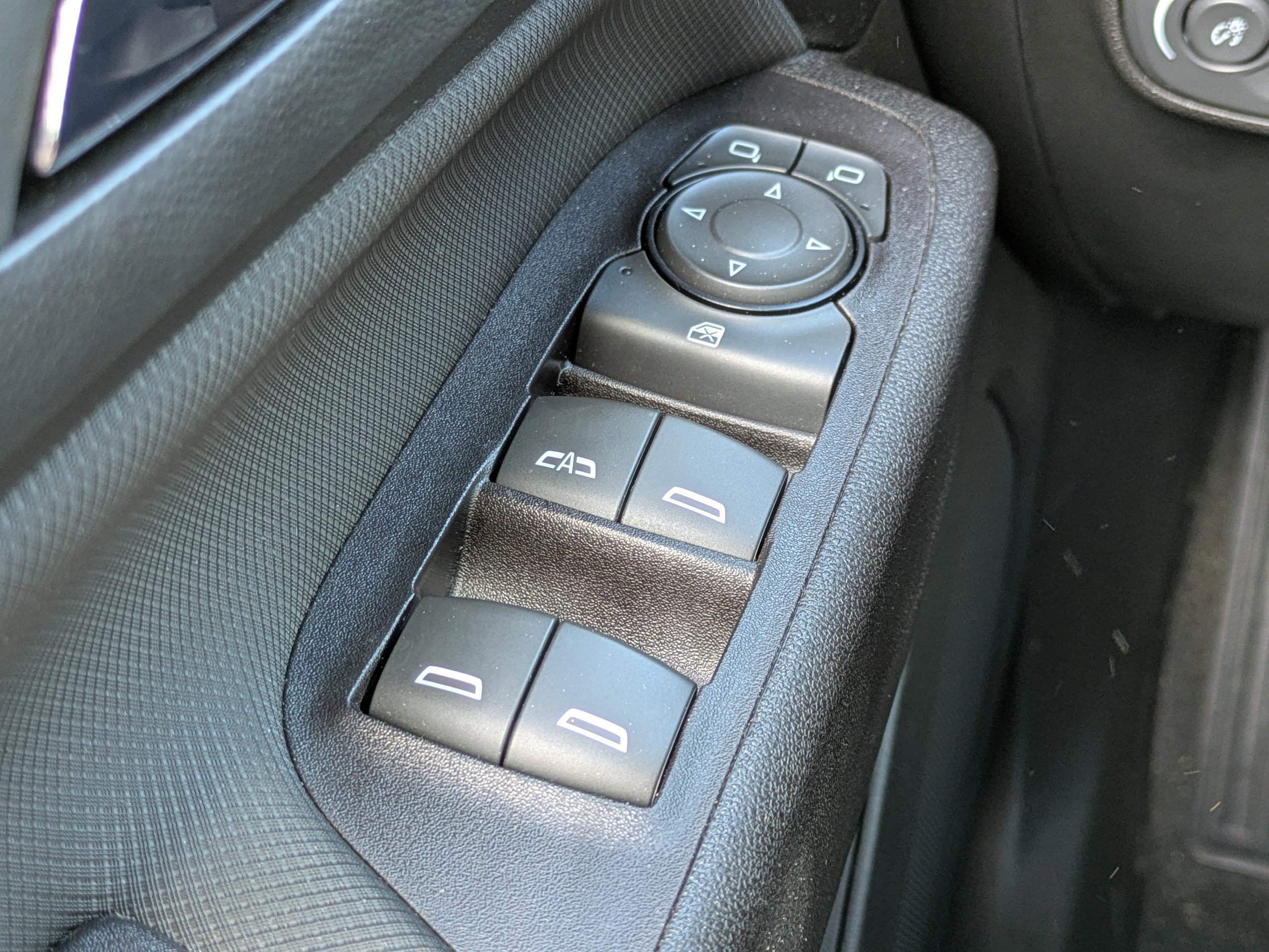 Used 2022 Chevrolet Equinox RS w/ RS Leather Package image 19