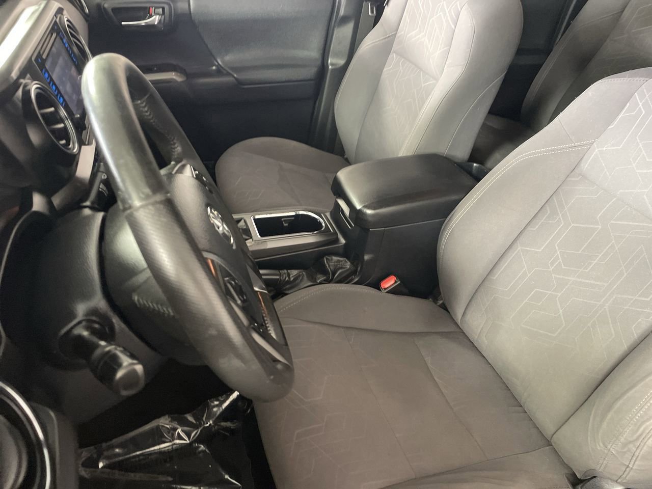 Used 2019 Toyota Tacoma TRD Off-Road image 21