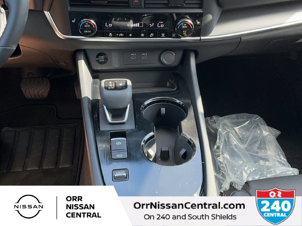 New 2027 Nissan Rogue Dark Armor FWD image 25