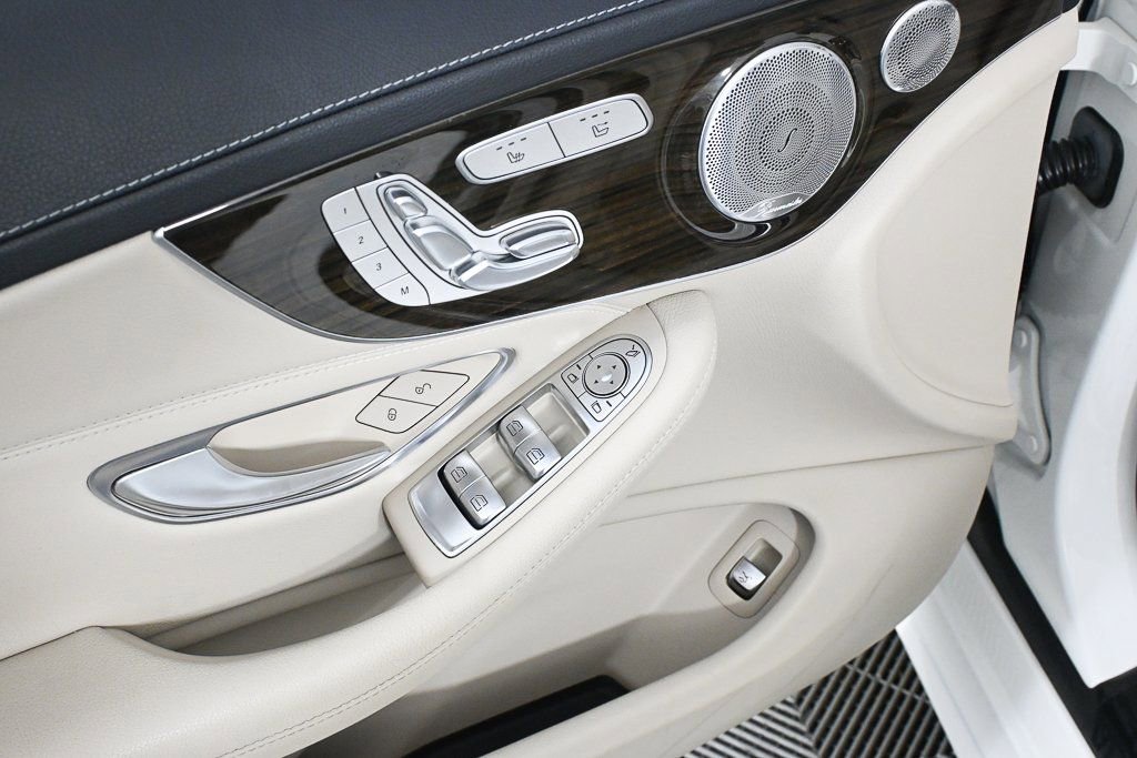 Used 2017 Mercedes-Benz C 300 4MATIC Cabriolet image 8