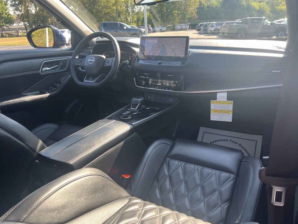 New 2026 Nissan Rogue Platinum image 10