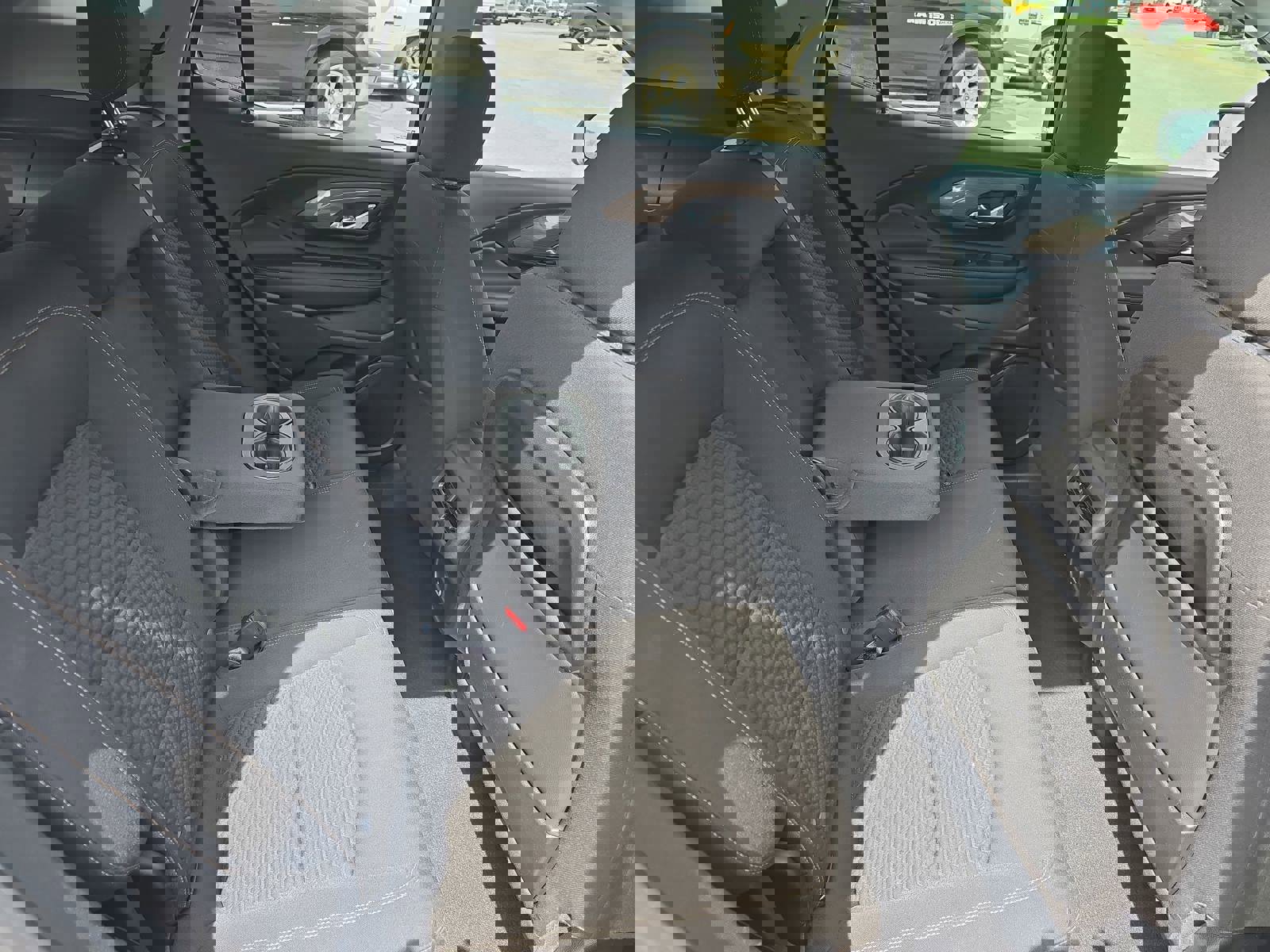 Used 2021 GMC Terrain SLE w/ Driver Convenience Package image 13