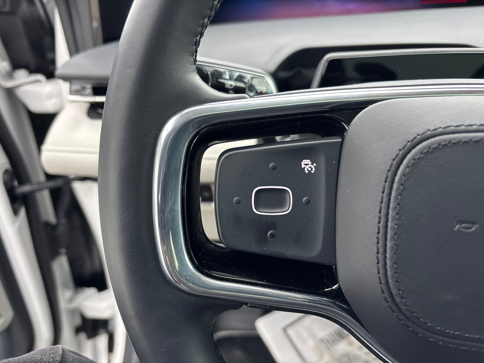 New 2026 Lincoln Nautilus Reserve w/ Jet Appearance Package AWD/4WD image 17