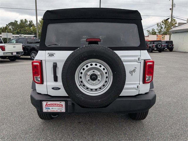 New 2025 Ford Bronco 4-Door image 5