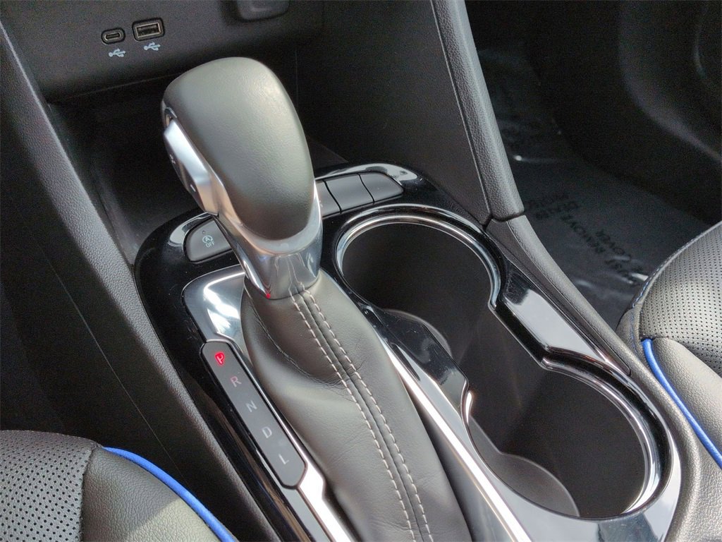 Used 2025 Buick Encore GX Sport Touring w/ Comfort Package image 11