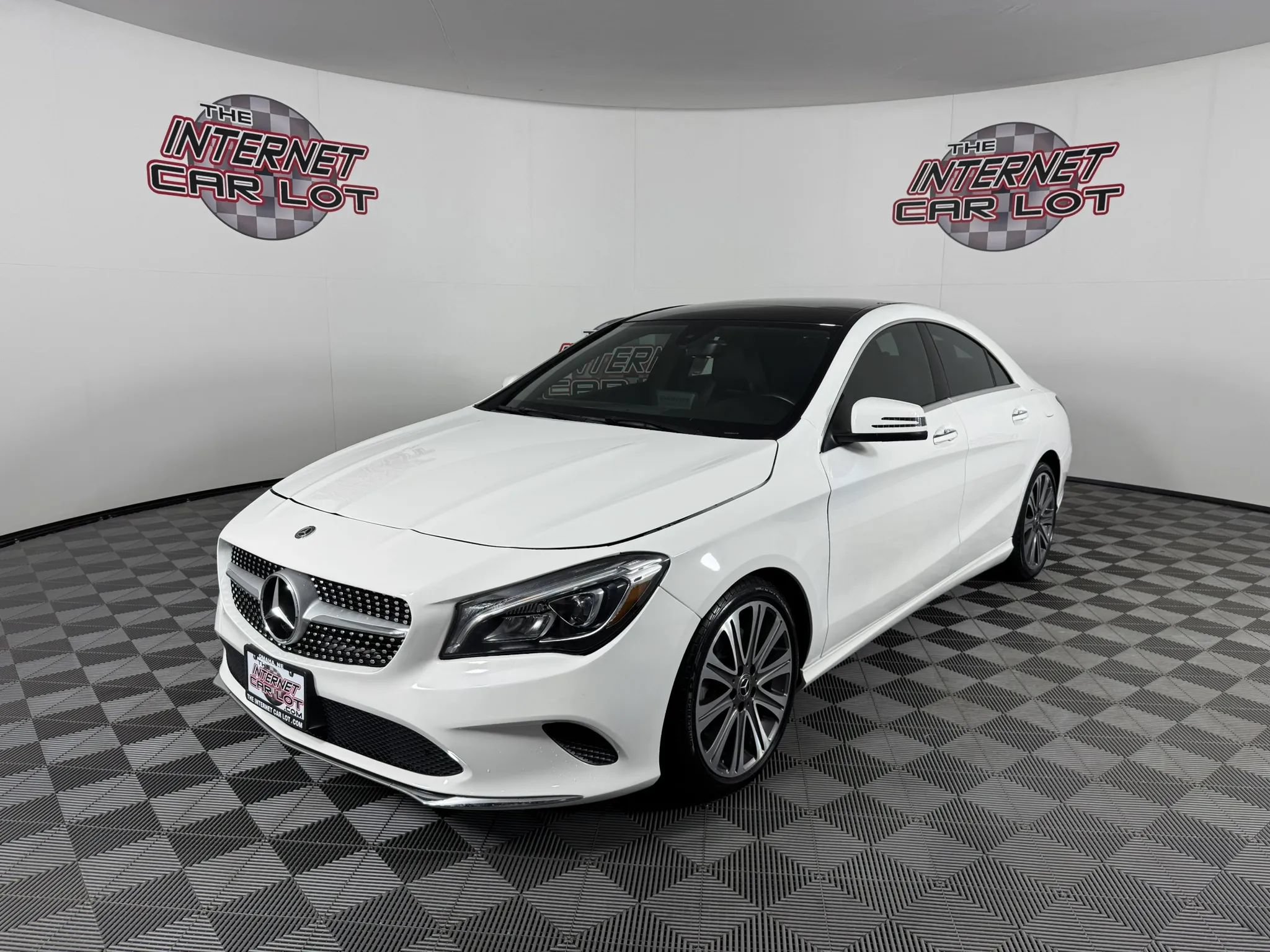 Used 2019 Mercedes-Benz CLA 250 4MATIC image 3