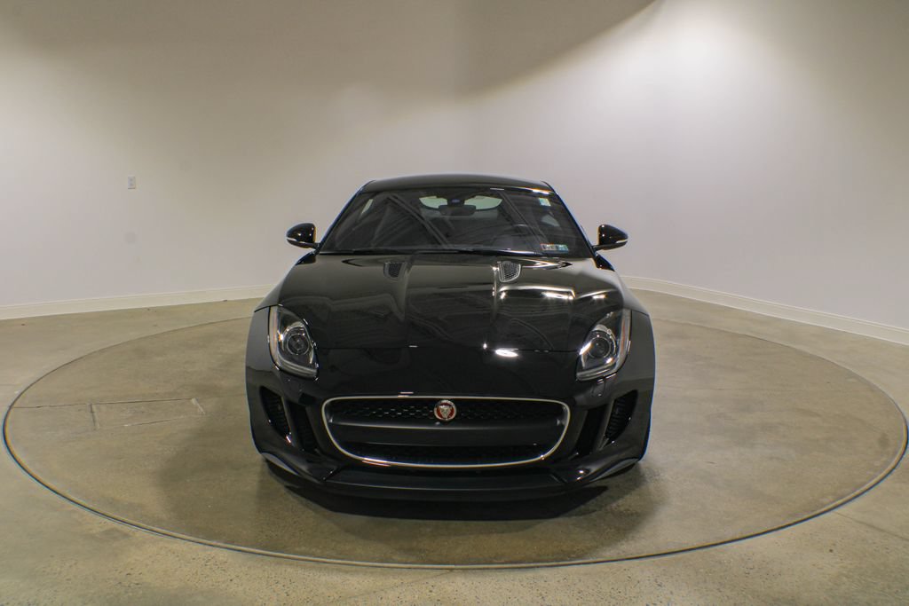 Used 2017 Jaguar F-TYPE Coupe RWD image 2
