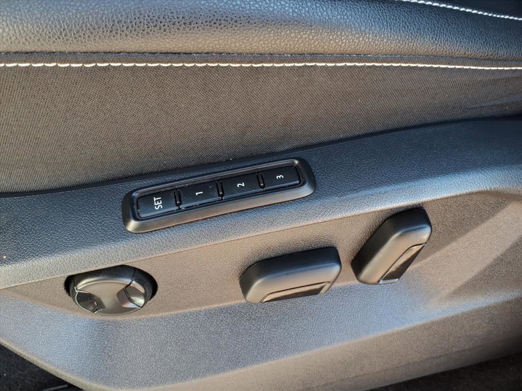 Certified 2021 Volkswagen Atlas SEL image 23