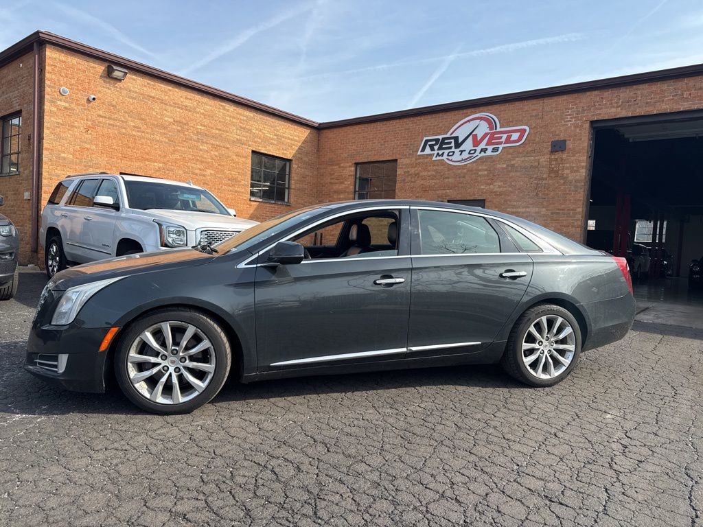 Used 2015 Cadillac XTS Luxury image 3