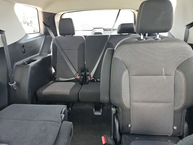 Used 2018 Chevrolet Traverse LT image 13