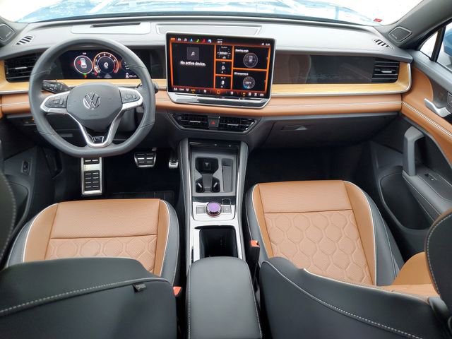 Certified 2025 Volkswagen Tiguan SEL R-Line AWD/4WD image 15