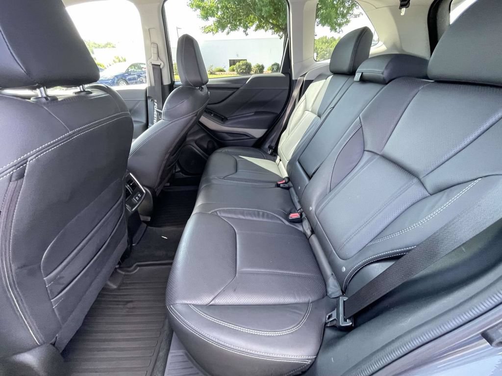 Used 2022 Subaru Forester Limited AWD/4WD image 14