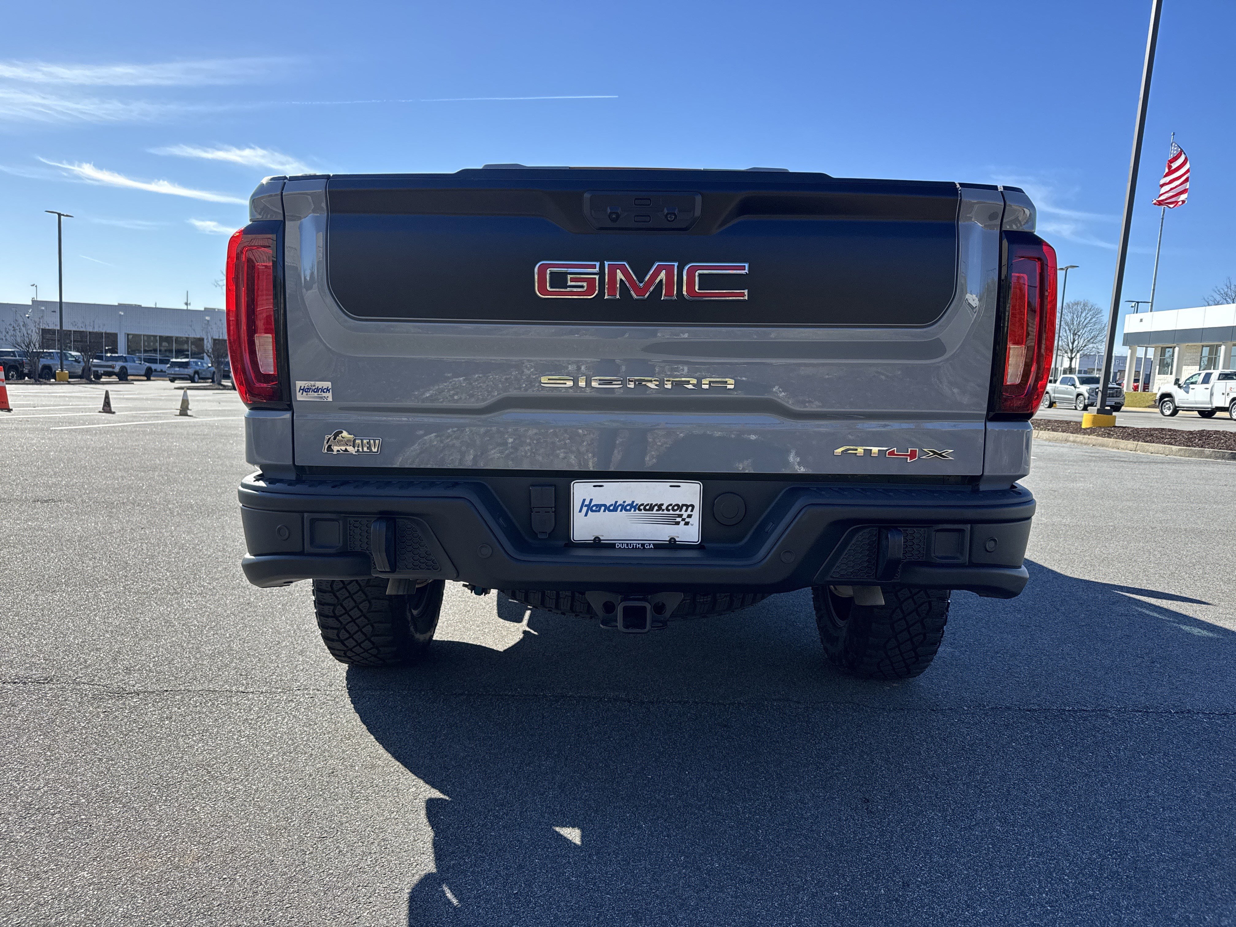 Used 2024 GMC Sierra 1500 AT4X w/ AT4X AEV Edition image 9
