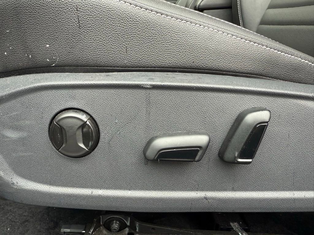 Used 2024 Volkswagen Jetta SE w/ Panoramic Sunroof Package image 22