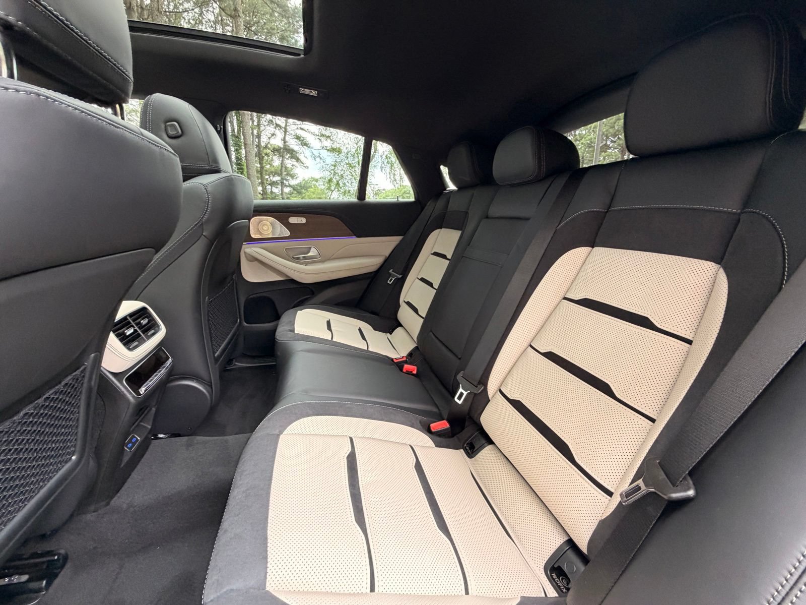 New 2026 Mercedes-Benz GLE 53 AMG 4MATIC Coupe image 12