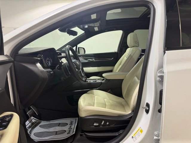 Used 2022 Cadillac XT5 Sportv w/ Technology Package image 12