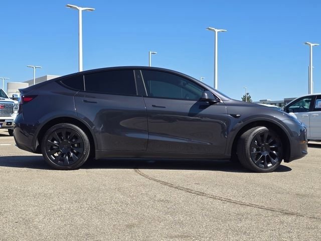 Used 2024 Tesla Model Y Long Range image 27