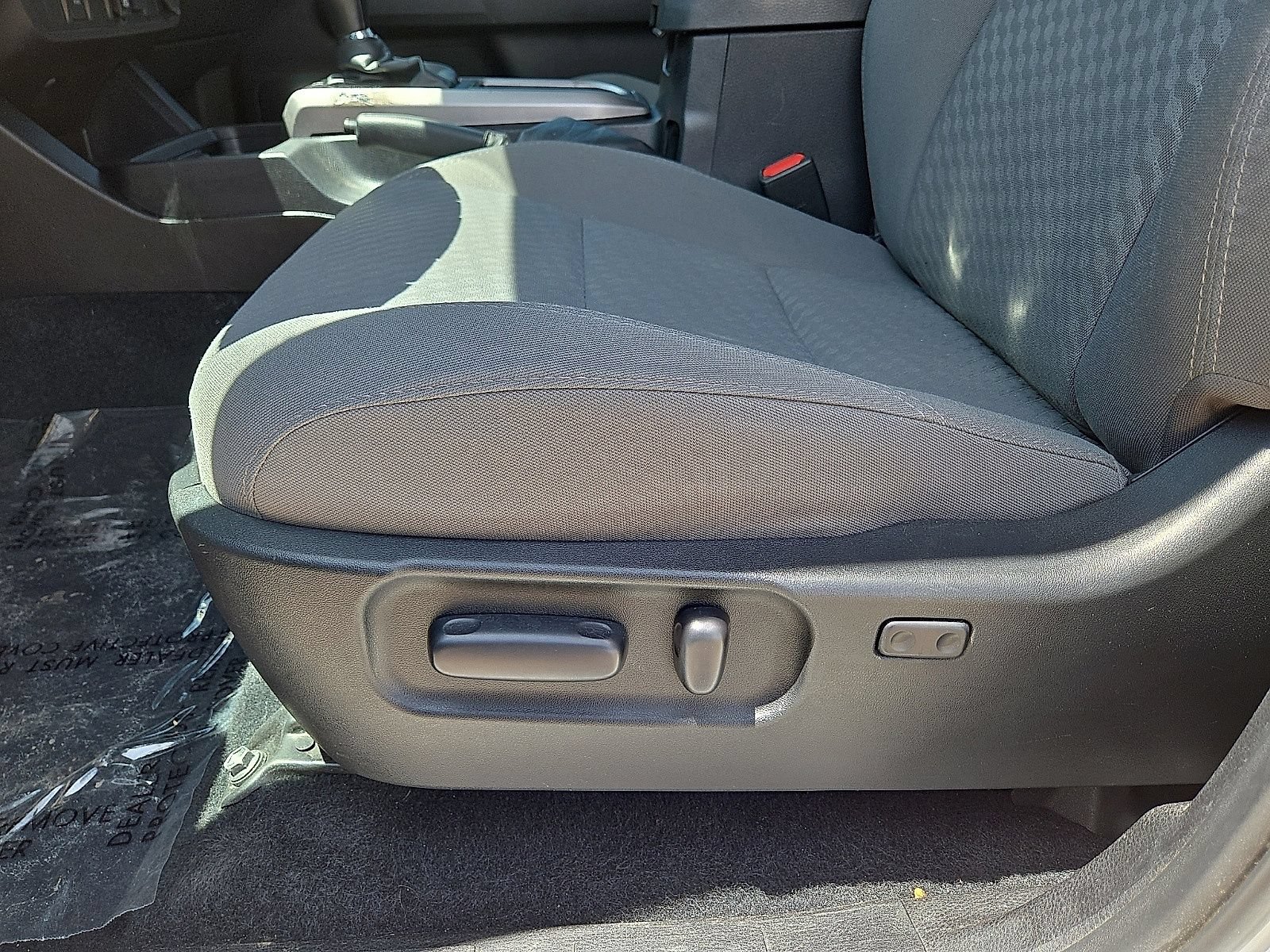 Used 2021 Toyota Tacoma SR5 RWD image 22