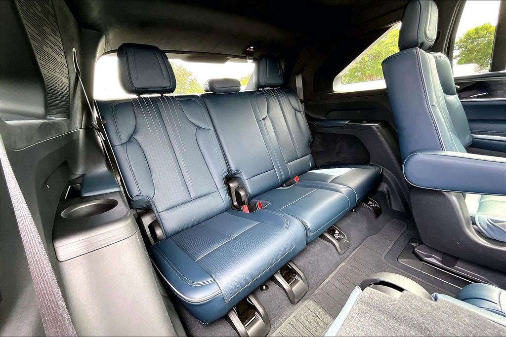 Certified 2025 Cadillac Escalade IQ Luxury 2 w/ LPO, Premium Carpet Package AWD/4WD image 26