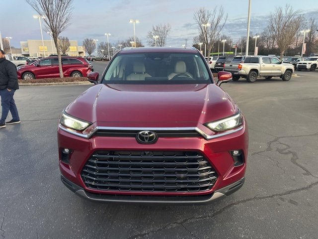 Used 2025 Toyota Grand Highlander FWD image 8