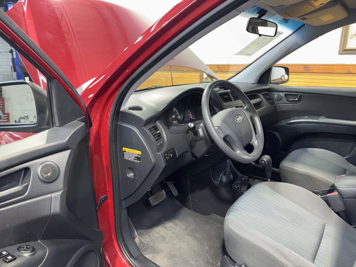 Used 2009 Kia Sportage LX FWD image 13