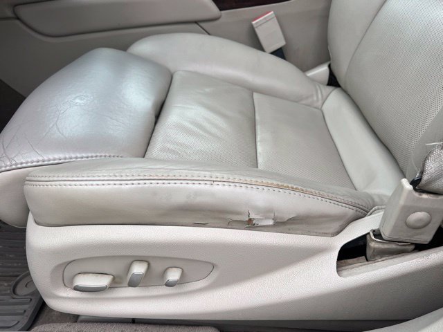 Used 2013 Cadillac XTS Luxury w/ Driver Awareness Package FWD image 23