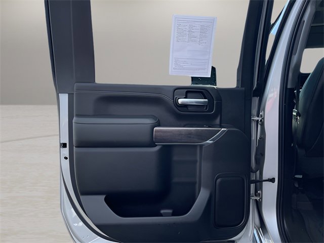 Used 2020 Chevrolet Silverado 2500 LTZ w/ LTZ Premium Package image 30