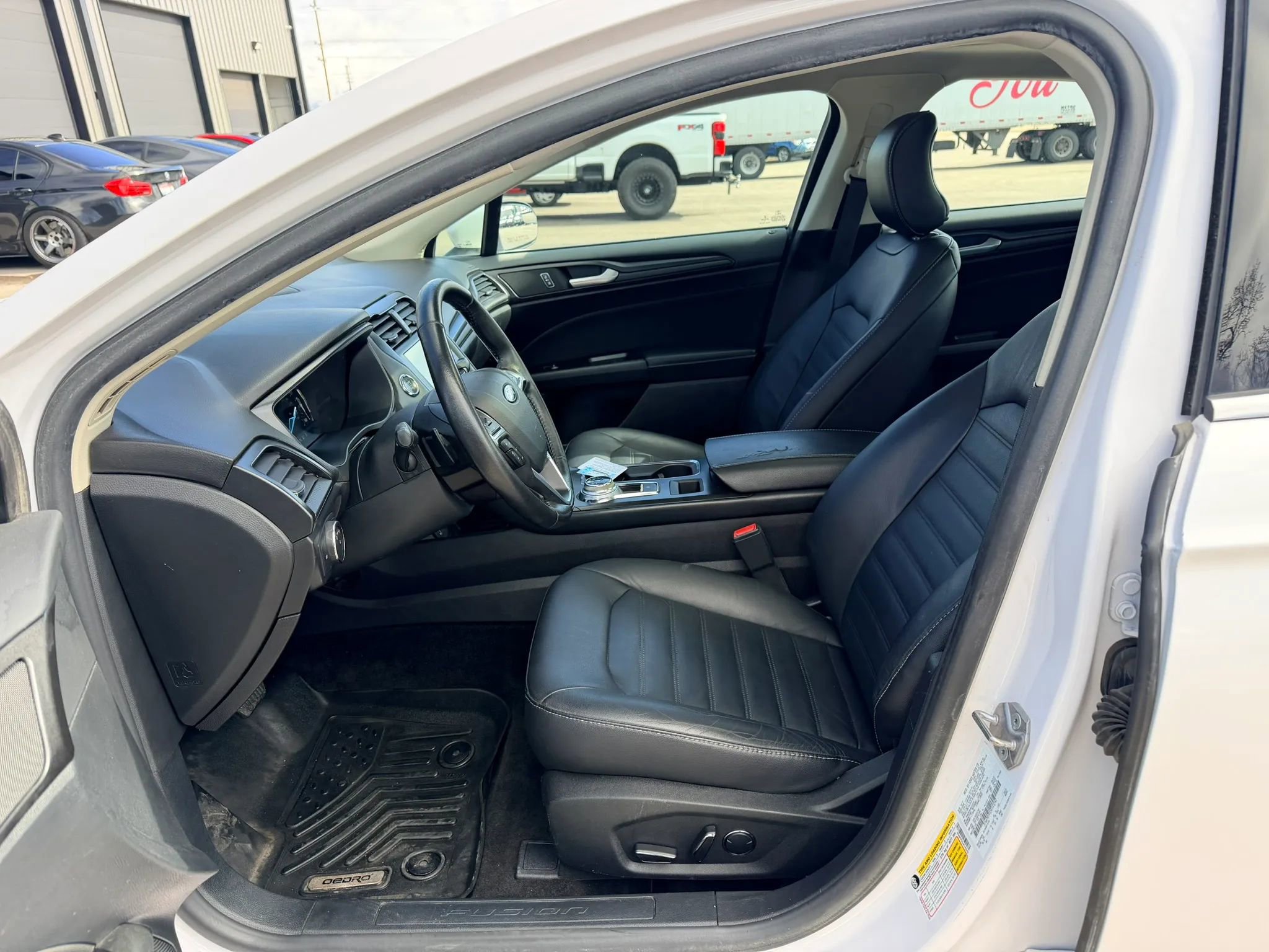 Used 2018 Ford Fusion SE w/ Equipment Group 201A AWD/4WD image 10