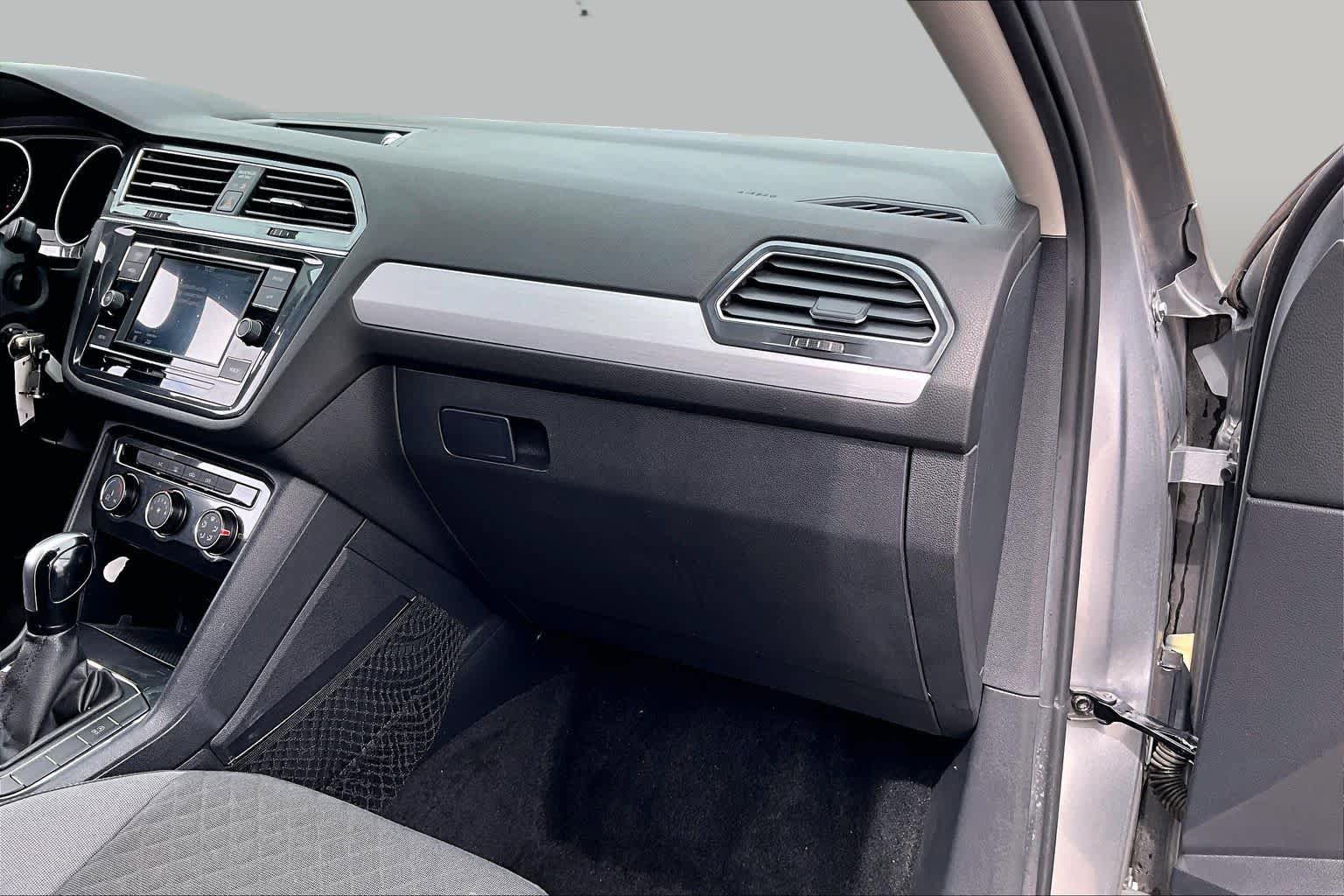 Used 2021 Volkswagen Tiguan S FWD image 16