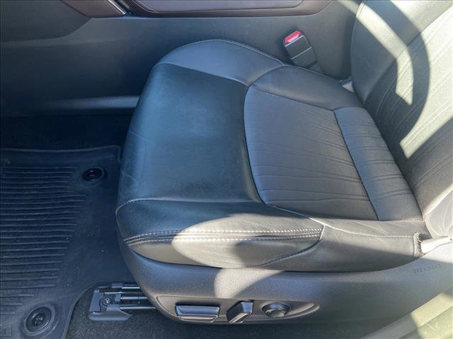 Certified 2021 Toyota Venza XLE w/ Carpet Mat Package (TMS) image 10