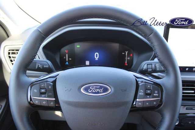 New 2025 Ford Escape SE image 16
