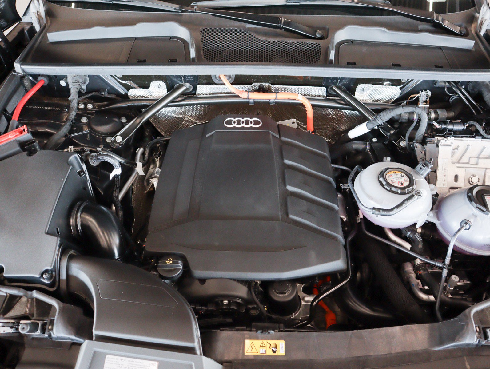 Certified 2025 Audi Q5 e Premium AWD/4WD image 12
