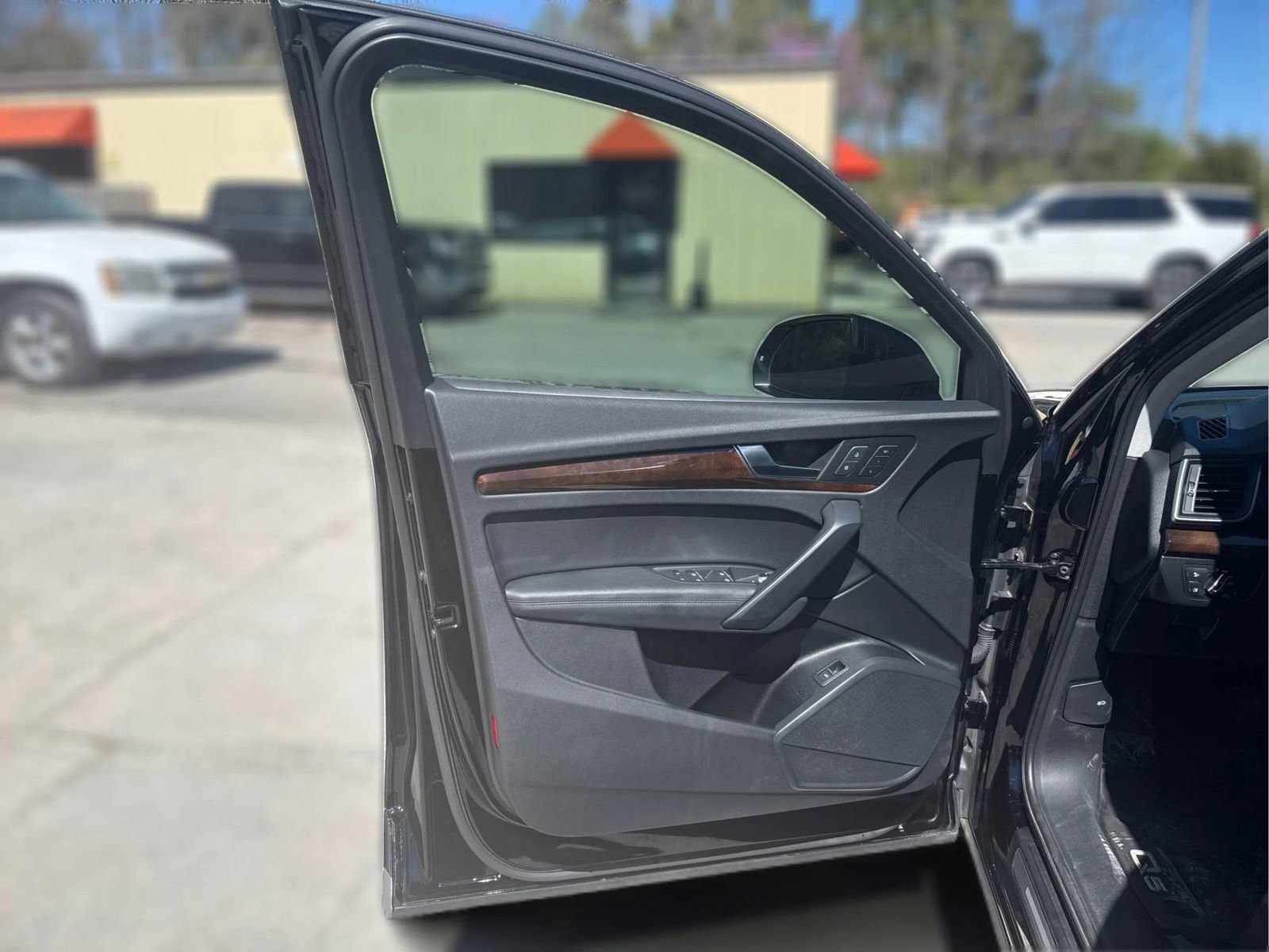 Used 2020 Audi Q5 2.0T Premium Plus w/ Premium Plus Package image 23