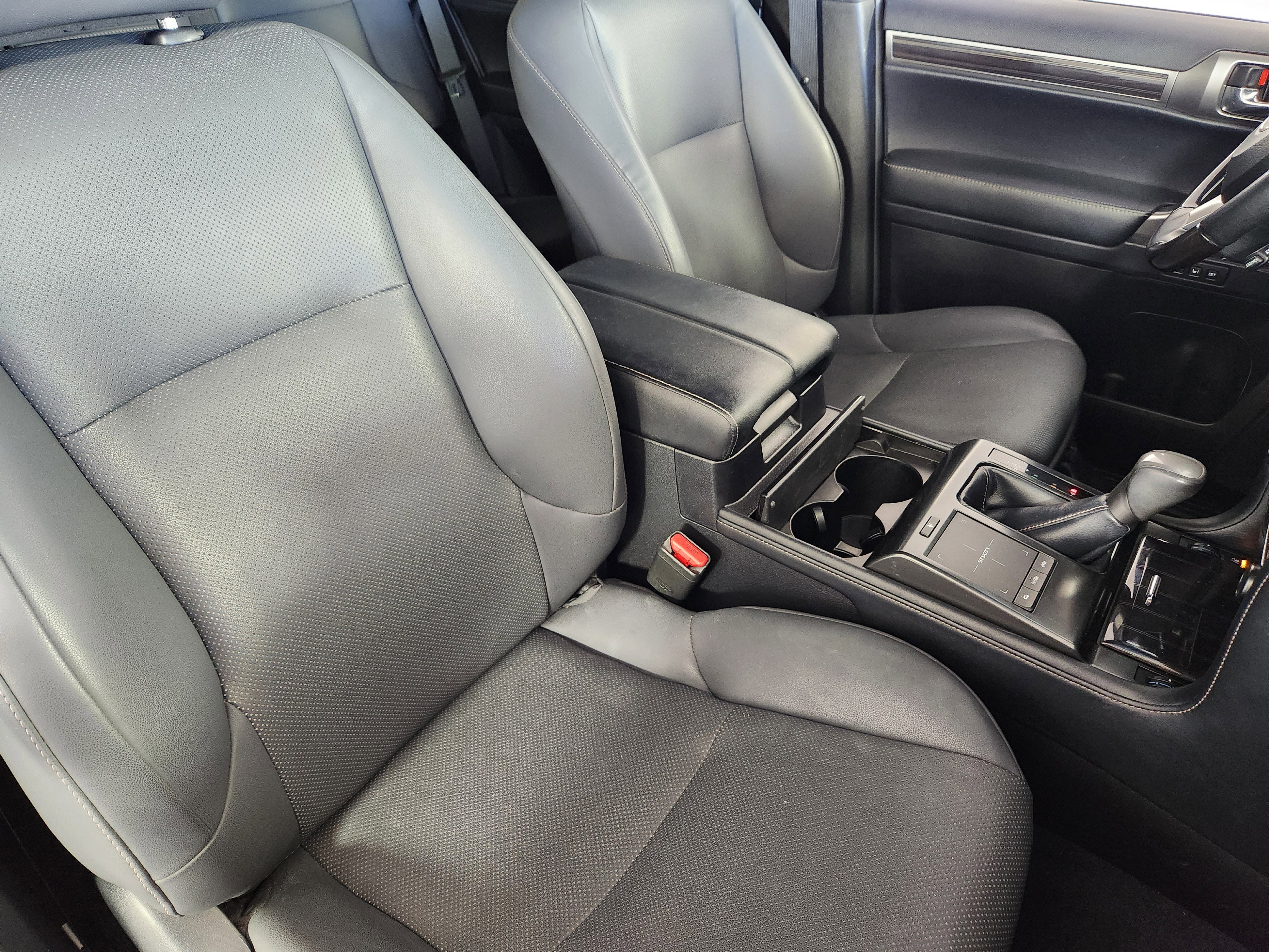 Used 2022 Lexus GX 460 Premium w/ Premium Package image 9