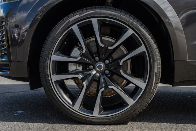 Used 2024 Volvo XC60 T8 Ultimate w/ Protection Package Premier image 17